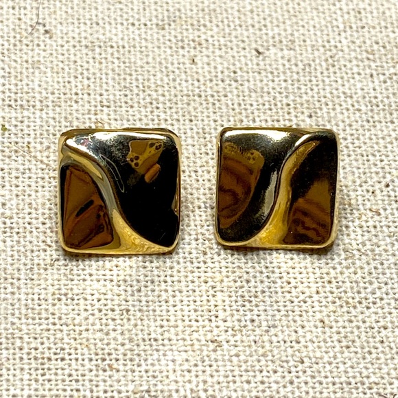 💛 10k Yellow Gold Square/Diamond Shape Wave Earrings - Picture 1 of 5